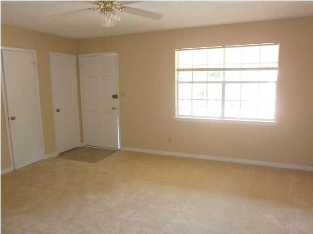 6469 Oakcrest Road Milton, FL 32570 - Photo 5 of 18 Gallery Image 5