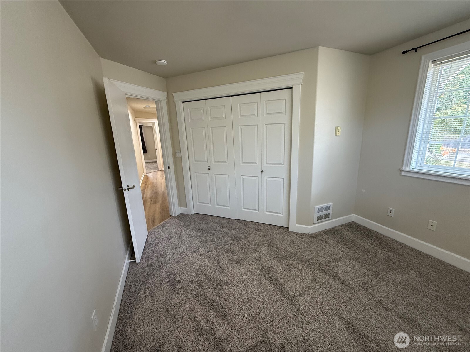6222 Cady Road Everett, WA 98203 - Photo 13 of 26