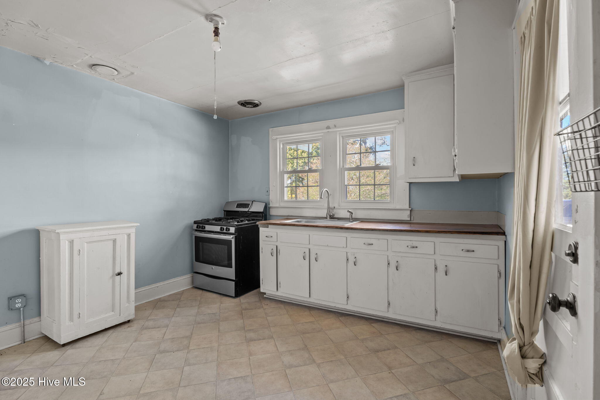 7477 Highway 58 Castalia, NC 27816 - Photo 9 of 43 30-web-or-mls-DSC01094