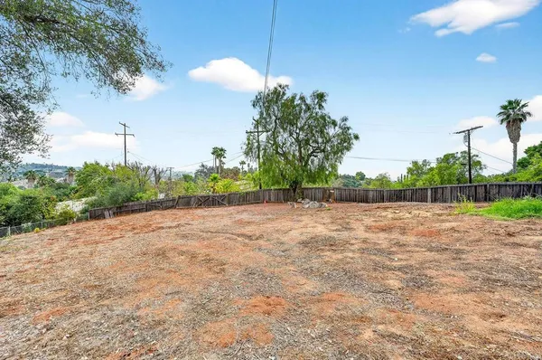 $699,000 | 2147 Sunset Drive, Escondido, CA 92025