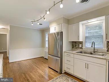 7032 Token Valley Road Manassas, VA 20112 - Photo 4 of 14