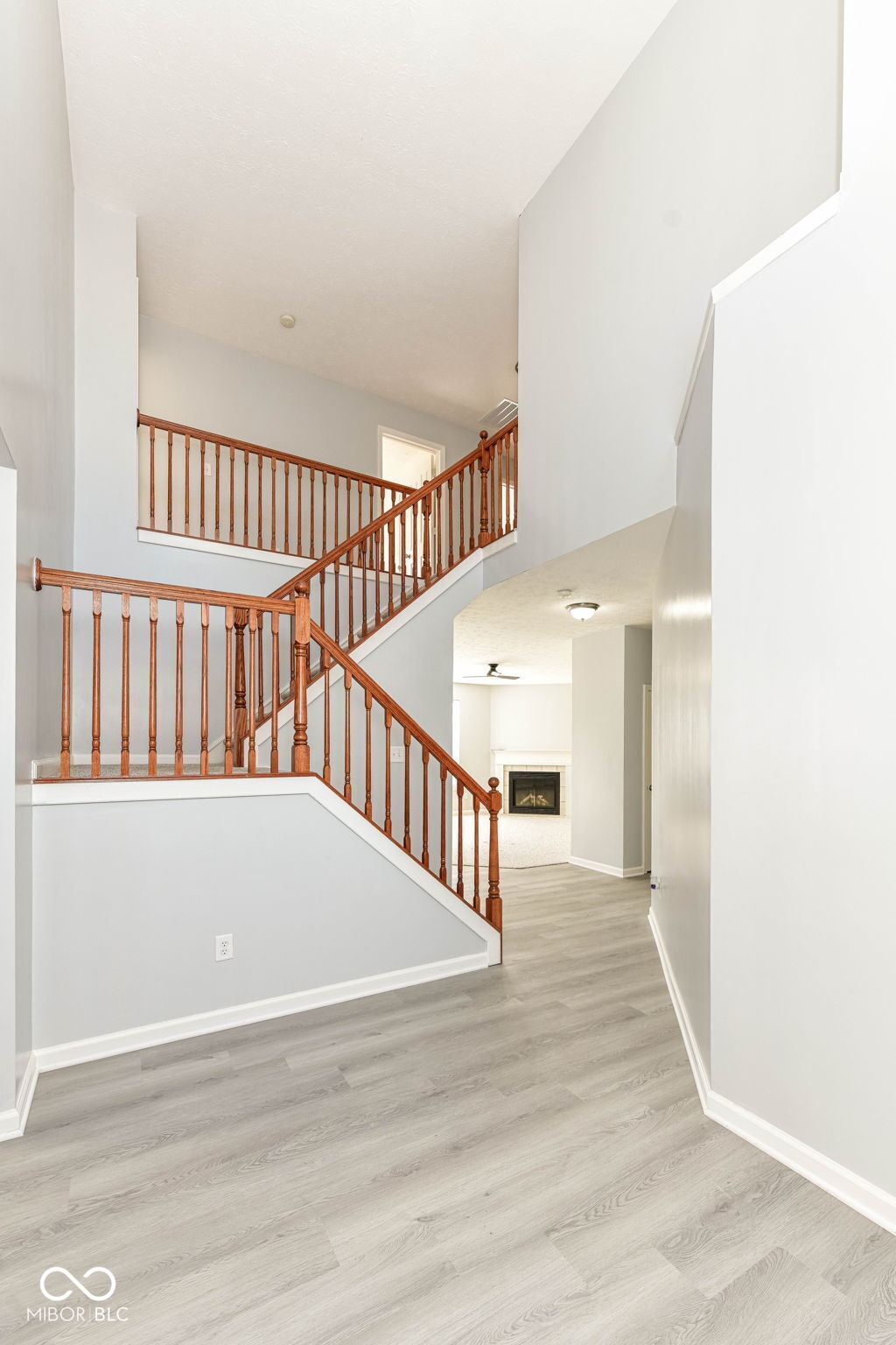 3433 Modesto Lane Carmel, IN 46074 - Photo 2 of 33