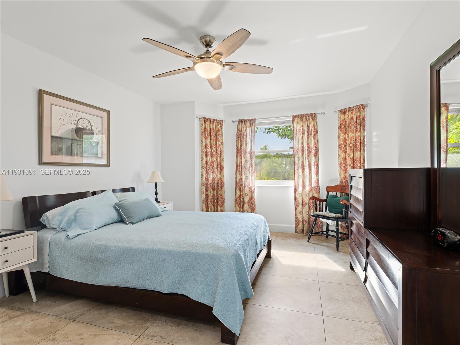 11282 Southwest 9th Court Pembroke Pines, FL 33025 - Photo 17 of 28