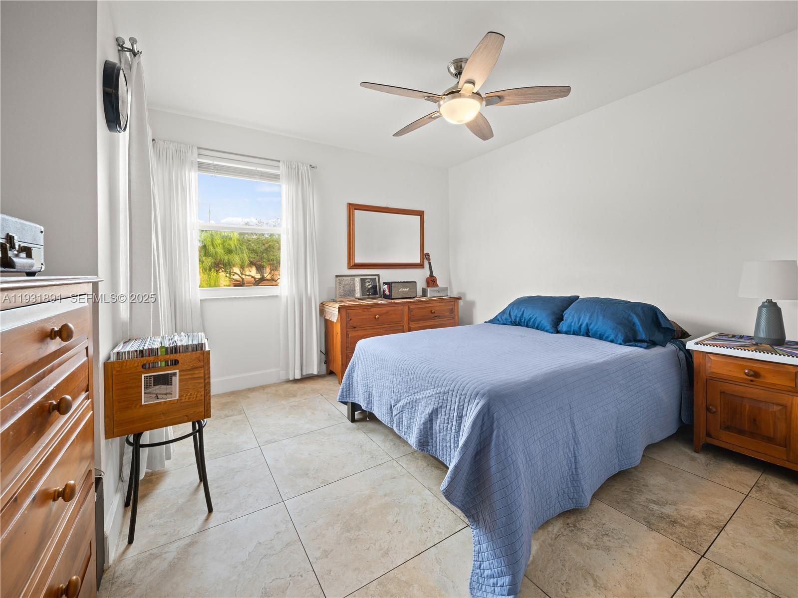 11282 Southwest 9th Court Pembroke Pines, FL 33025 - Photo 26 of 28