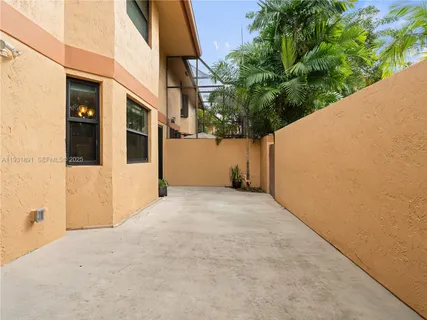 $459,000 | 11282 Southwest 9th Court, Pembroke Pines, FL 33025
