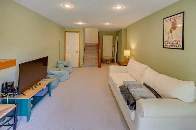 $649,900 | 37 Pinehill Lane, Unit 2, Lincoln, NH 03251