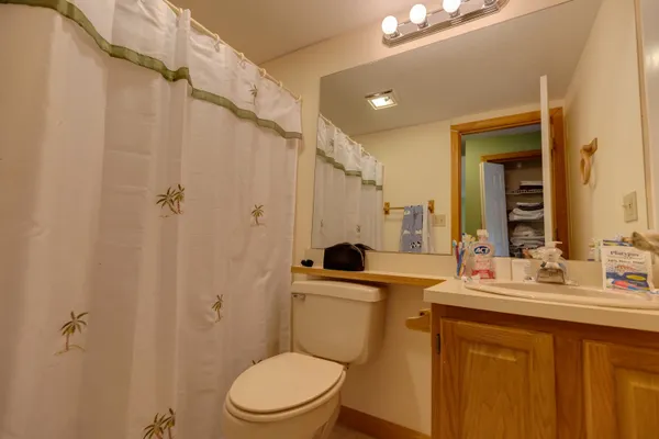 $649,900 | 37 Pinehill Lane, Unit 2, Lincoln, NH 03251