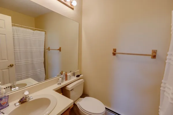 $649,900 | 37 Pinehill Lane, Unit 2, Lincoln, NH 03251