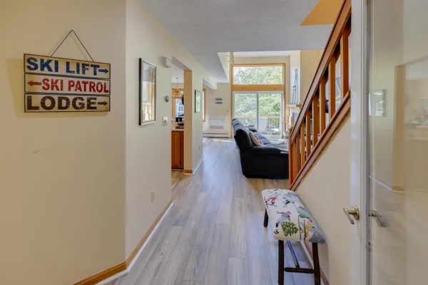 $649,900 | 37 Pinehill Lane, Unit 2, Lincoln, NH 03251