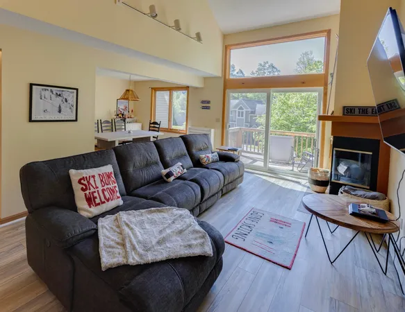 $649,900 | 37 Pinehill Lane, Unit 2, Lincoln, NH 03251