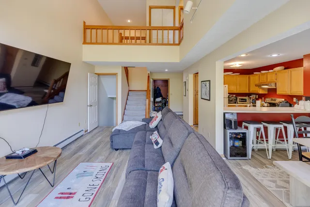 $679,900 | 37 Pinehill Lane, Unit 2, Lincoln, NH 03251