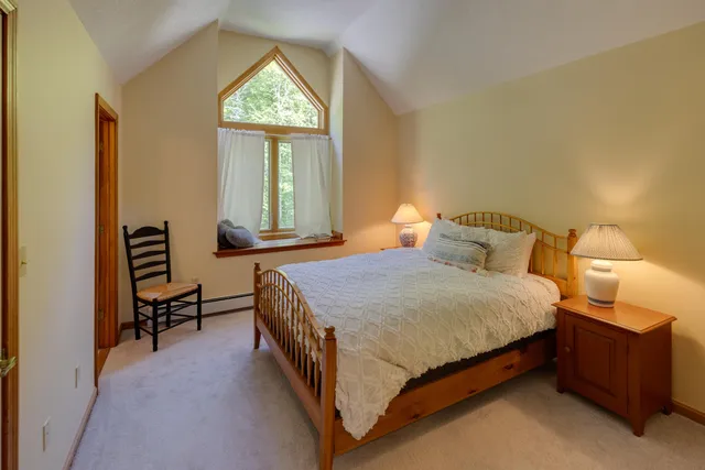 $649,900 | 37 Pinehill Lane, Unit 2, Lincoln, NH 03251