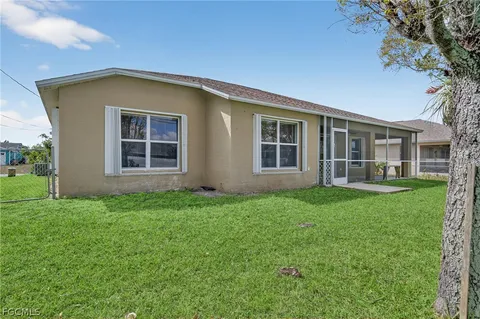 $299,900 | 1309 Southwest 29th Street, Cape Coral, FL 33914