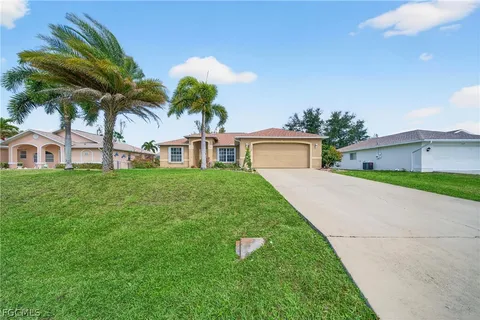 $299,900 | 1309 Southwest 29th Street, Cape Coral, FL 33914