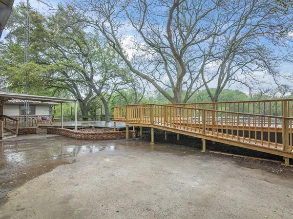 $900,000 | 1302 Forreston Road, Waxahachie, TX 75165