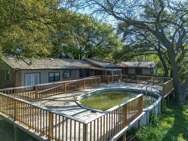 $900,000 | 1302 Forreston Road, Waxahachie, TX 75165