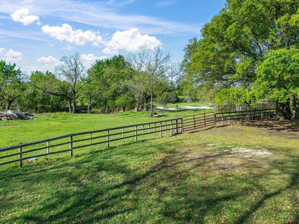 1302 Forreston Road Waxahachie, TX 75165 - Photo 28 of 28