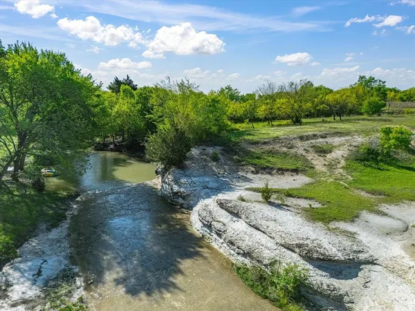 $900,000 | 1302 Forreston Road, Waxahachie, TX 75165