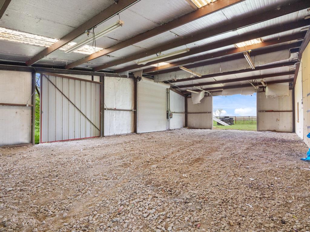 1302 Forreston Road Waxahachie, TX 75165 - Photo 7 of 28