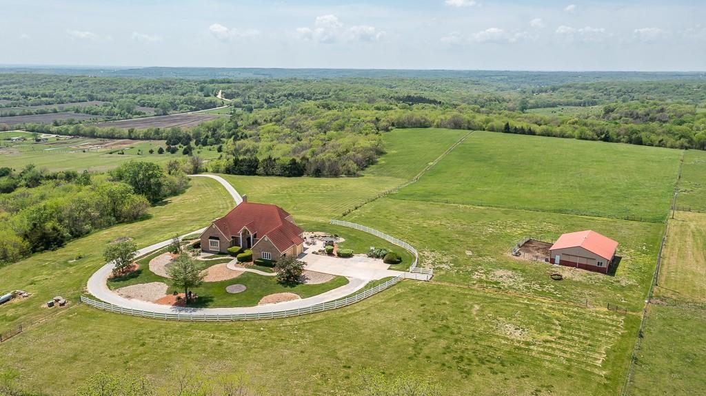 17029 Chieftain Road Tonganoxie, KS 66086 - Photo 52 of 72