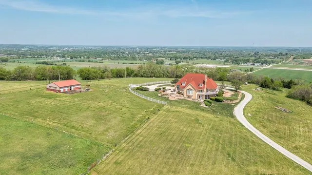 $2,375,000 | 17029 Chieftain Road, Tonganoxie, KS 66086