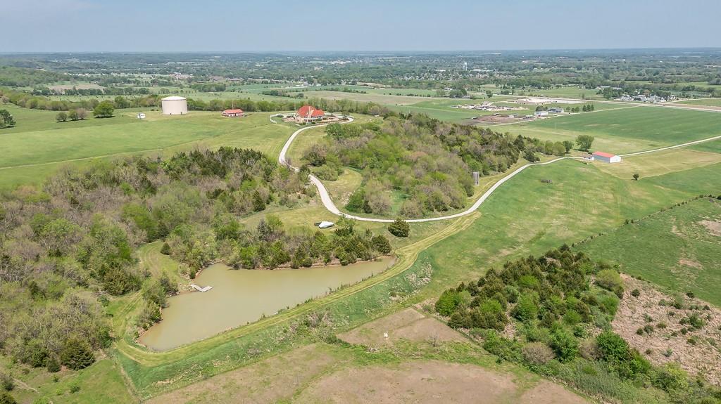 17029 Chieftain Road Tonganoxie, KS 66086 - Photo 65 of 72