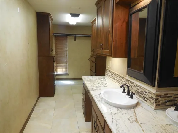 $329,900 | 105 Mustang Drive, Graham, TX 76450