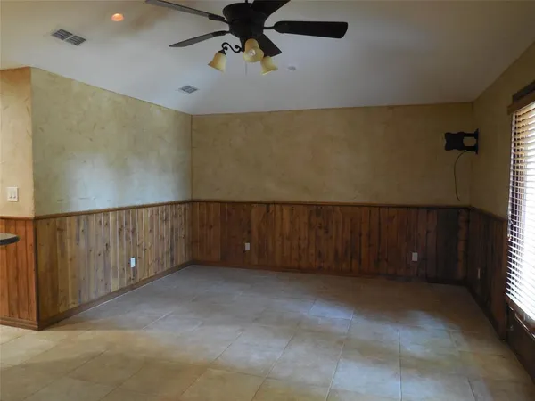$329,900 | 105 Mustang Drive, Graham, TX 76450
