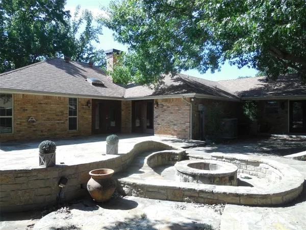 $329,900 | 105 Mustang Drive, Graham, TX 76450