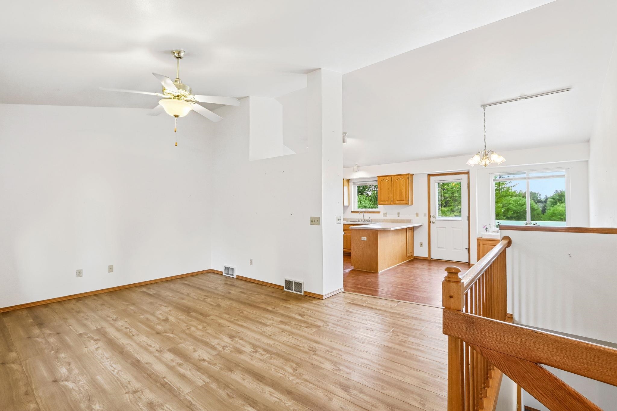 941 Vista Ridge Drive Mount Horeb, WI 53572 - Photo 2 of 44 Gallery Image 2