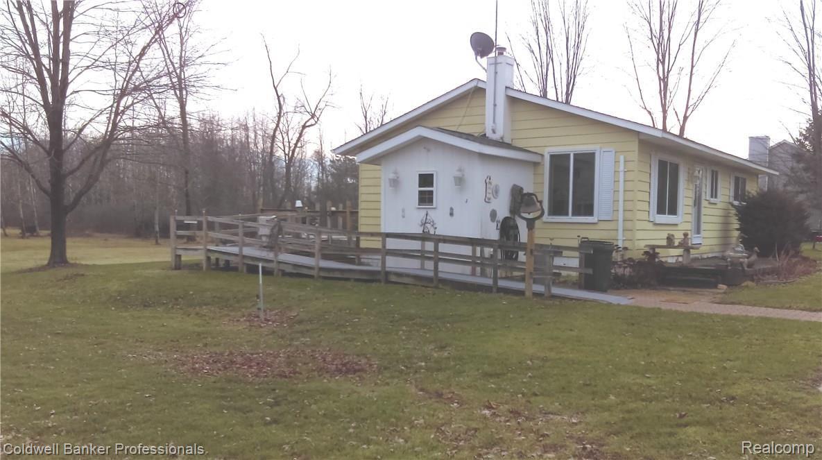 1328 Lathrop Road Allenton, MI 48002 - Photo 4 of 13 SideRamp.jpg