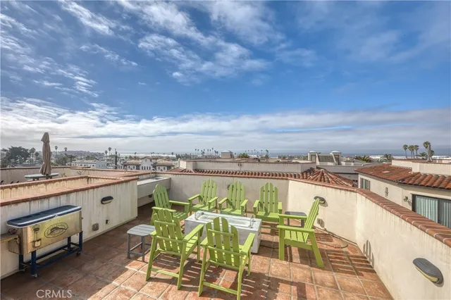 a view of lake view with beach