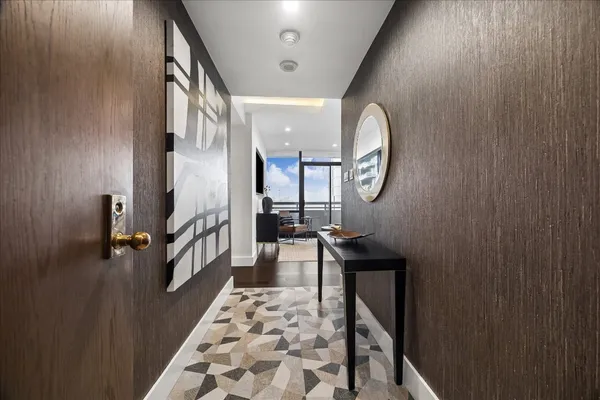 $395,000 | 14 Greenway Plaza, Unit 10P, Houston, TX 77046