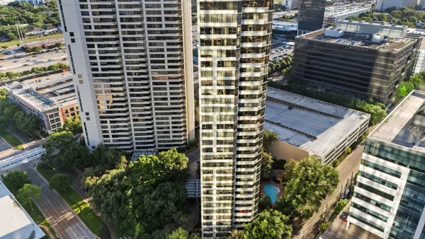 $395,000 | 14 Greenway Plaza, Unit 10P, Houston, TX 77046