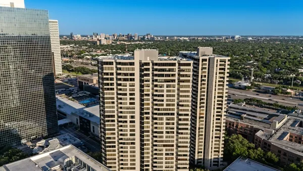 $395,000 | 14 Greenway Plaza, Unit 10P, Houston, TX 77046