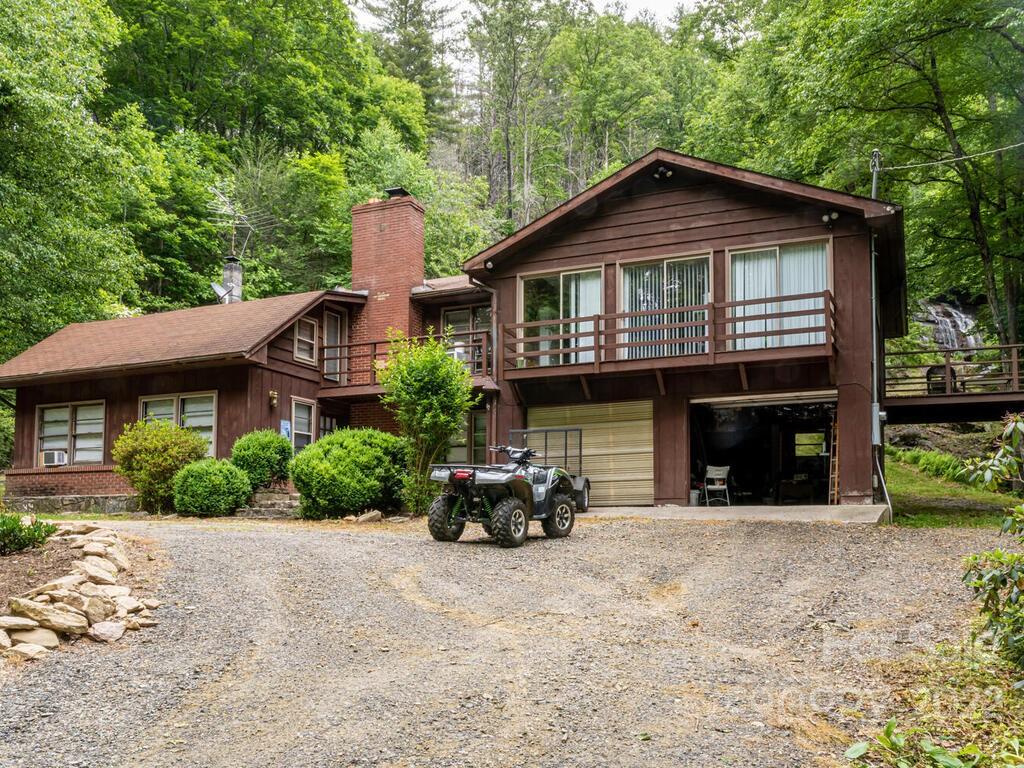 225 North Bearwallow Road Fletcher, NC 28732 - Photo 2 of 37 Gallery Image 2