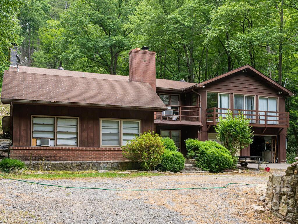 225 North Bearwallow Road Fletcher, NC 28732 - Photo 34 of 37 Gallery Image 34