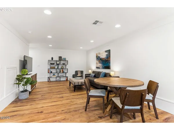$1,200,000 | 4930 Southwest Coast Avenue, Lincoln City, OR 97367
