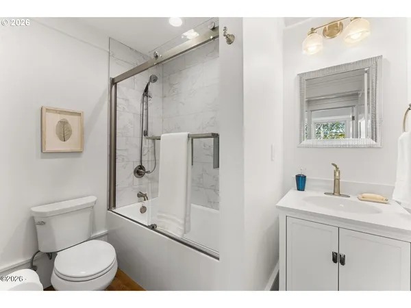 $1,200,000 | 4930 Southwest Coast Avenue, Lincoln City, OR 97367