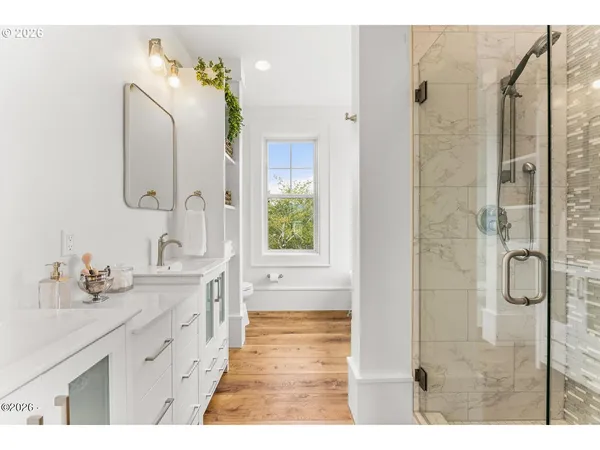 $1,200,000 | 4930 Southwest Coast Avenue, Lincoln City, OR 97367