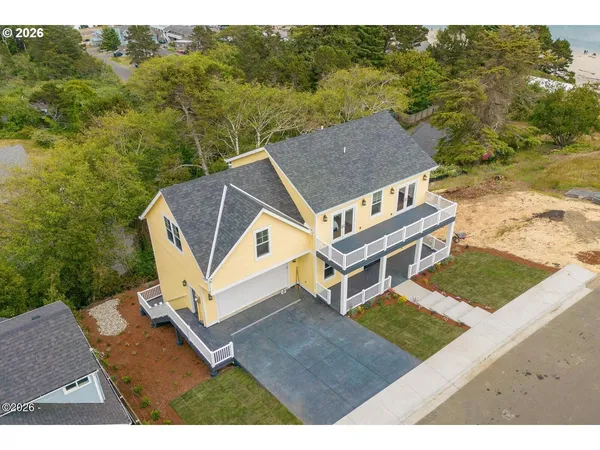 $1,200,000 | 4930 Southwest Coast Avenue, Lincoln City, OR 97367