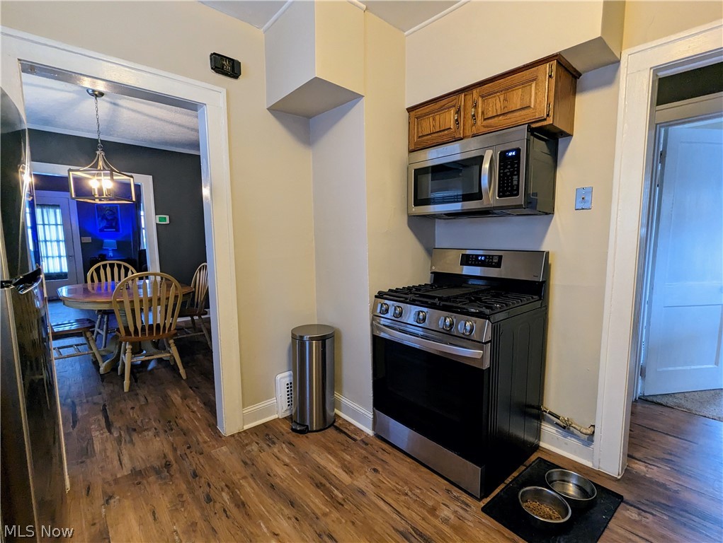 10415 Baltic Road Cleveland, OH 44102 - Photo 28 of 33 Gallery Image 28