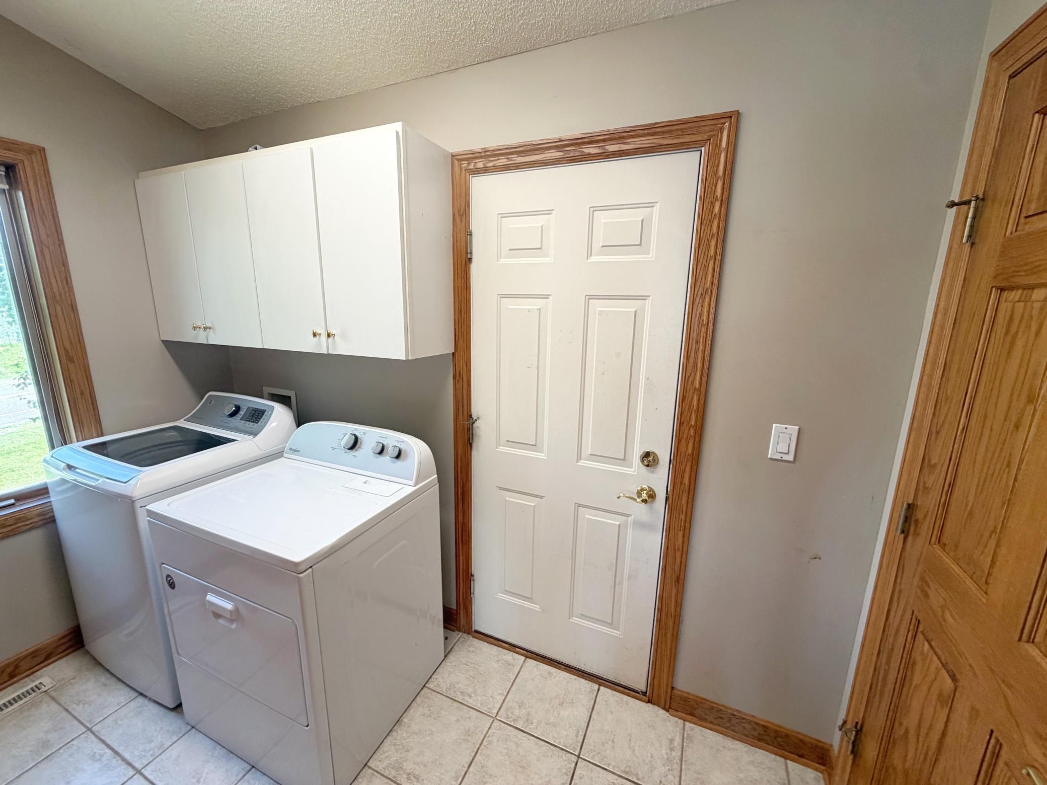 1103 Southern Hills Lane Southwest Rochester, MN 55902 - Photo 17 of 28