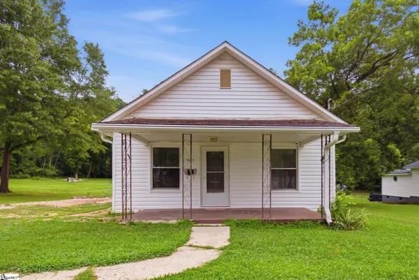 $199,500 | 403 Faulkner Street, Clover, SC 29710