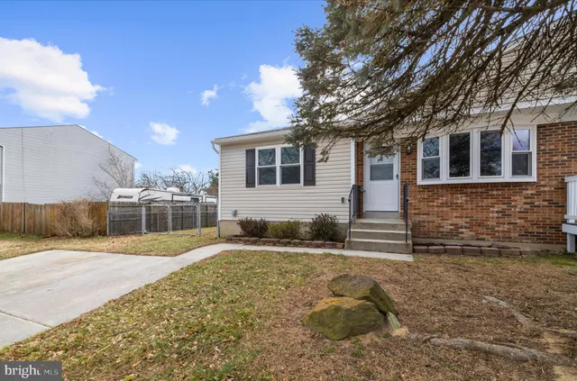 $415,000 | 905 220th Street, Pasadena, MD 21122