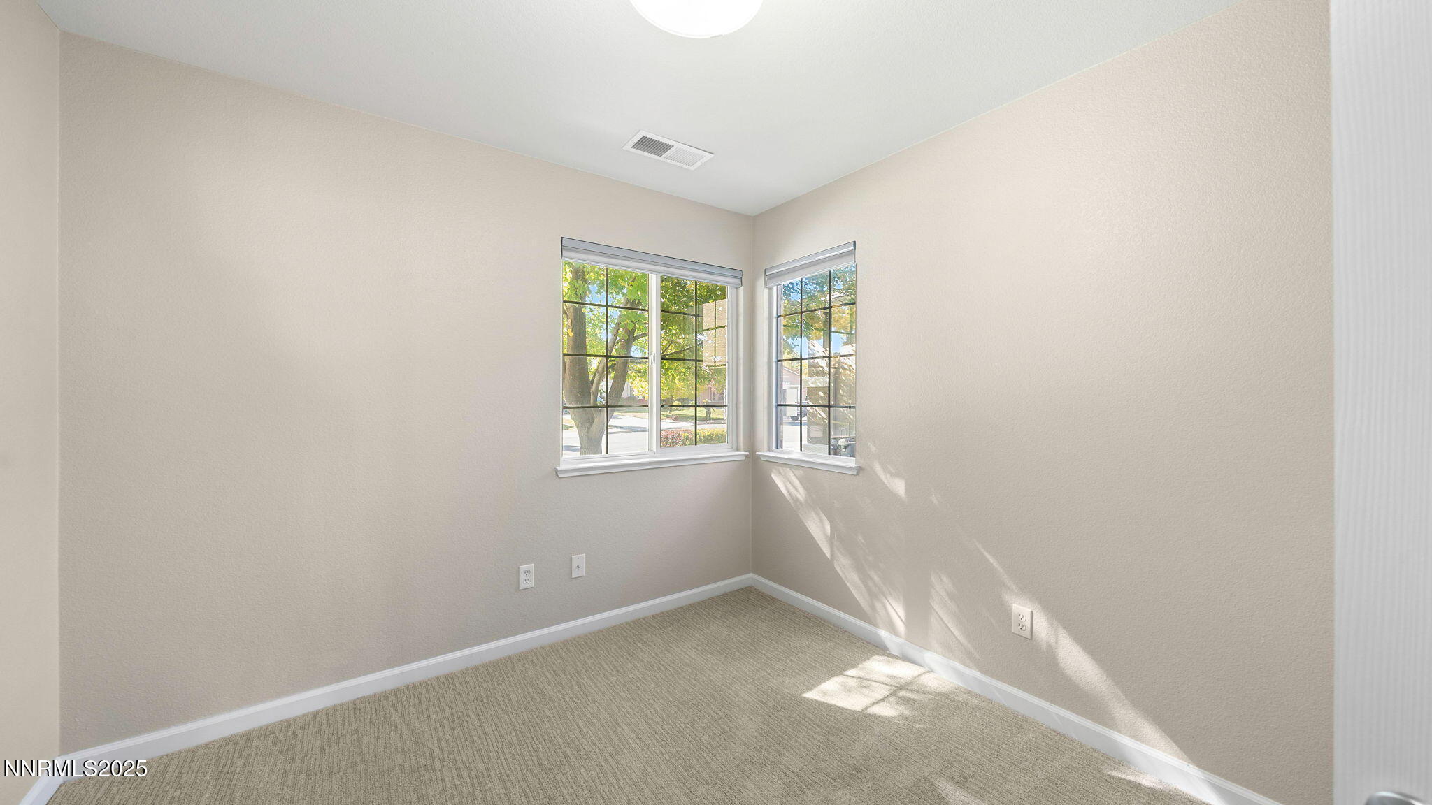 9520 Rusty Nail Drive Reno, NV 89521 - Photo 15 of 23 an empty room with windows