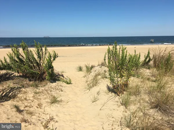 $224,900 | 914 West Ocean View Avenue, Unit 202, Norfolk, VA 23503
