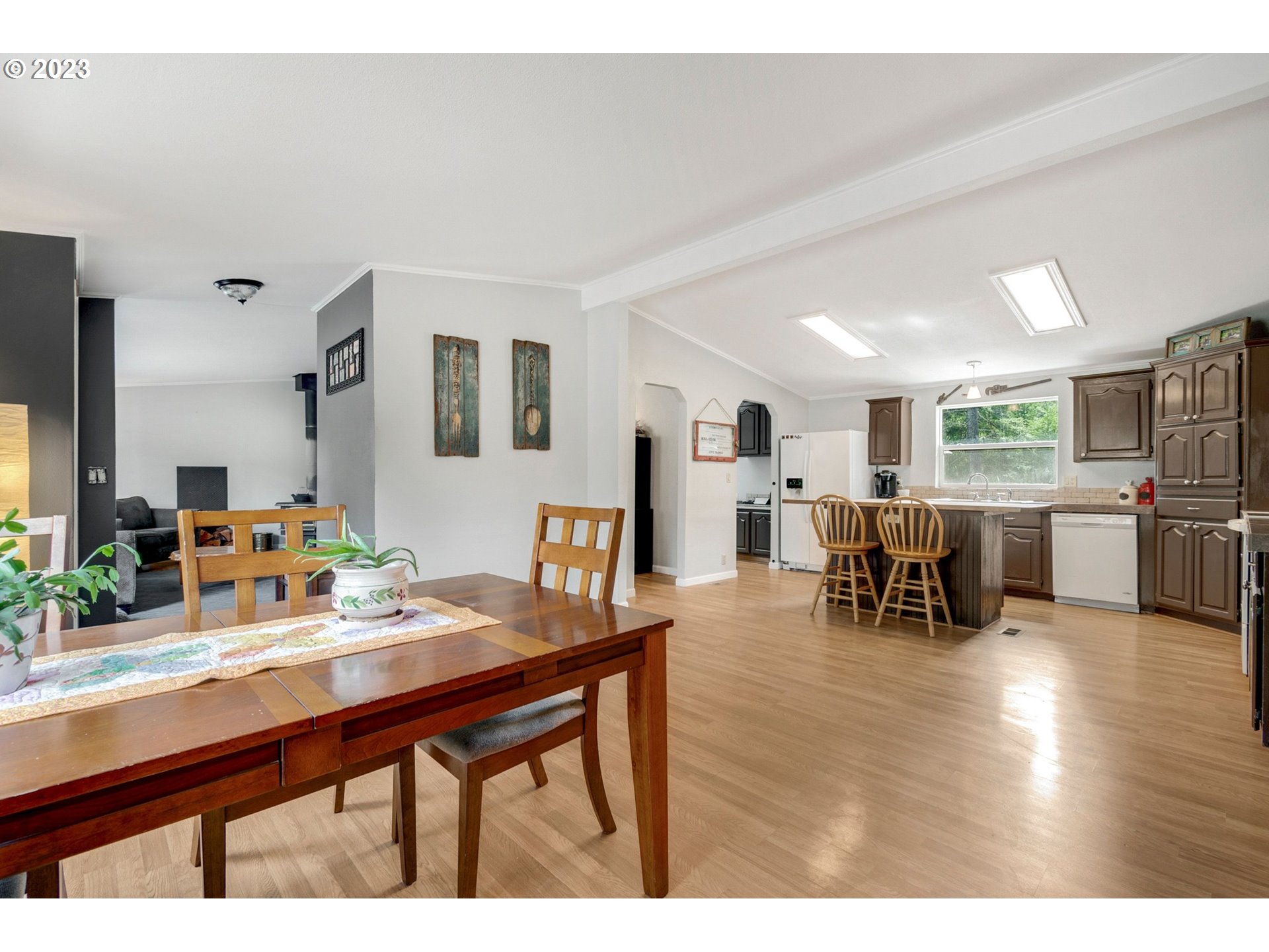 261 Cannavinna Road Carson, WA 98610 - Photo 3 of 20 Gallery Image 3