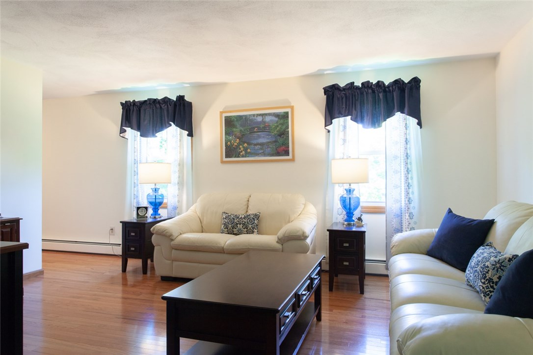 15 Ridgewood Road Cranston, RI 02921 - Photo 17 of 36 Gallery Image 17