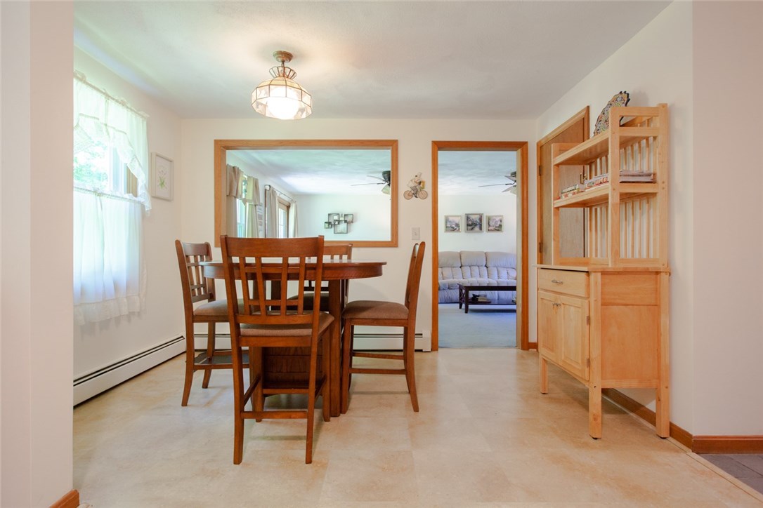 15 Ridgewood Road Cranston, RI 02921 - Photo 8 of 36 Gallery Image 8